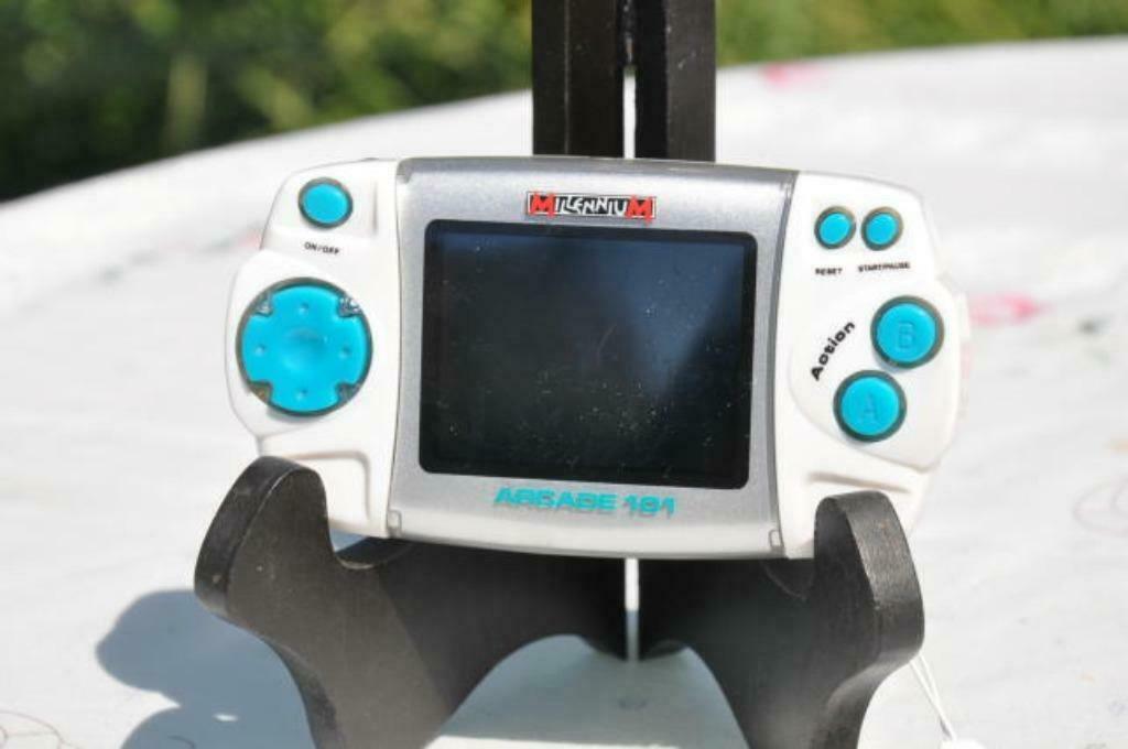 §  jeu electronique arcade 101 milennuim, Consoles de jeu & Jeux vidéo, Consoles de jeu | Autre, Enlèvement ou Envoi, Utilisé