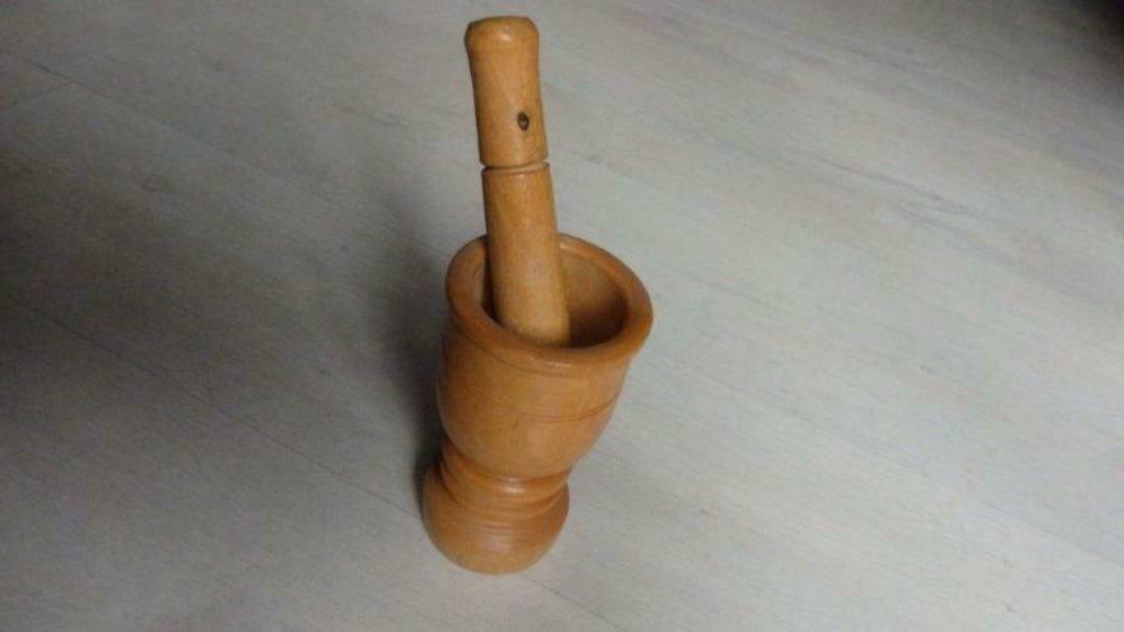 vijzel met stamper in hout, Ophalen, Zo goed als nieuw, Overige typen