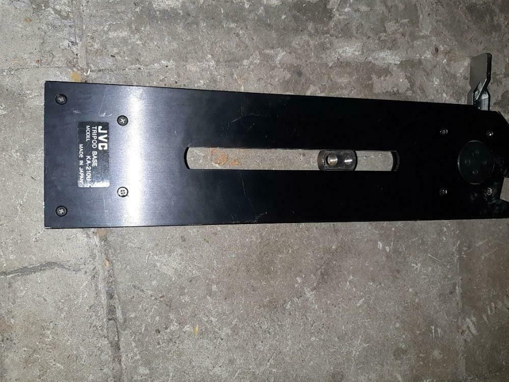 Jvc tripod base voor camera (KA210U) goede staat., Ophalen of Verzenden