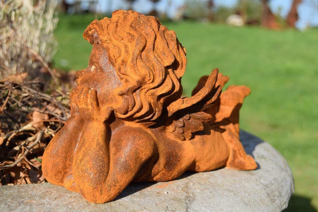 Engel, bedachtzame cherubijn in gepatineerd gietijzer, Tuin en Terras, Ophalen of Verzenden, Zo goed als nieuw, Metaal, Engelenbeeld