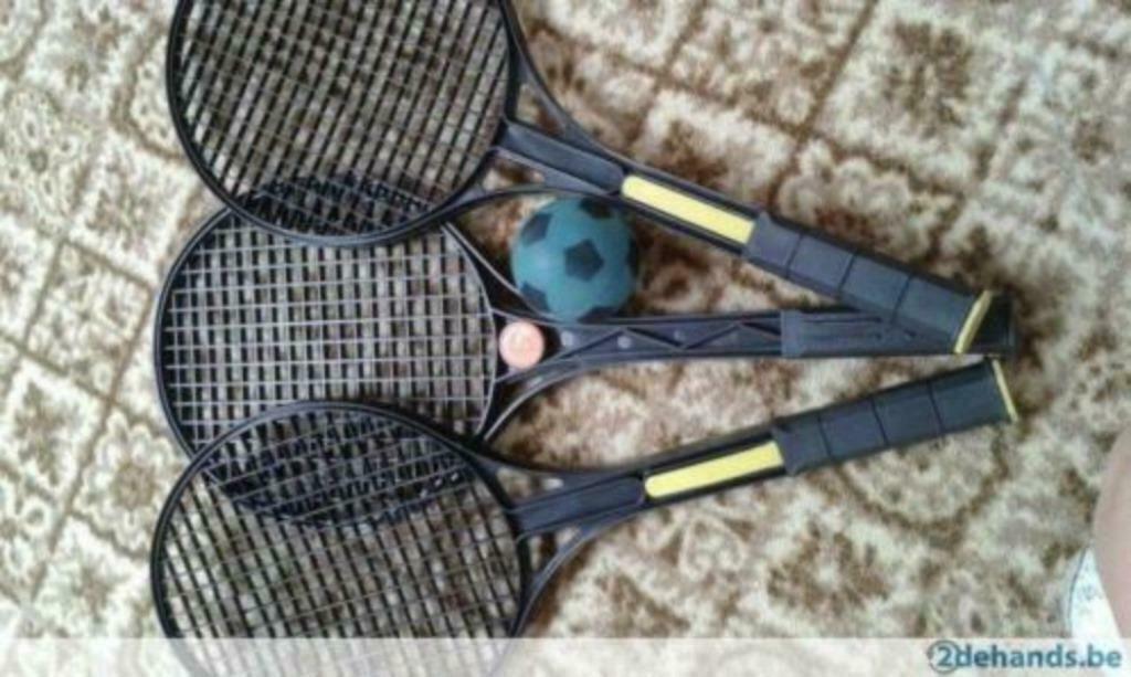 Plastick tennisrackets met mousse bal en pluimpjes, Sport en Fitness, Tennis, Ophalen, Gebruikt, Racket