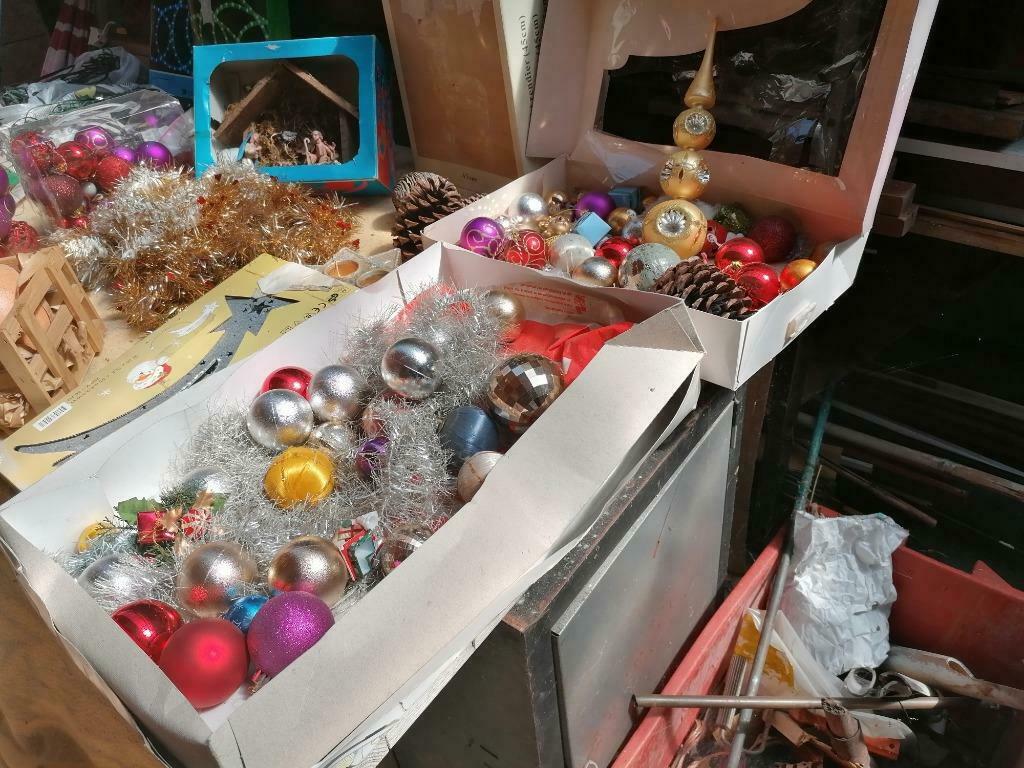 Kerstversiering, kerstbomen, alles voor 'n gezellige Kerst, Ophalen, Gebruikt