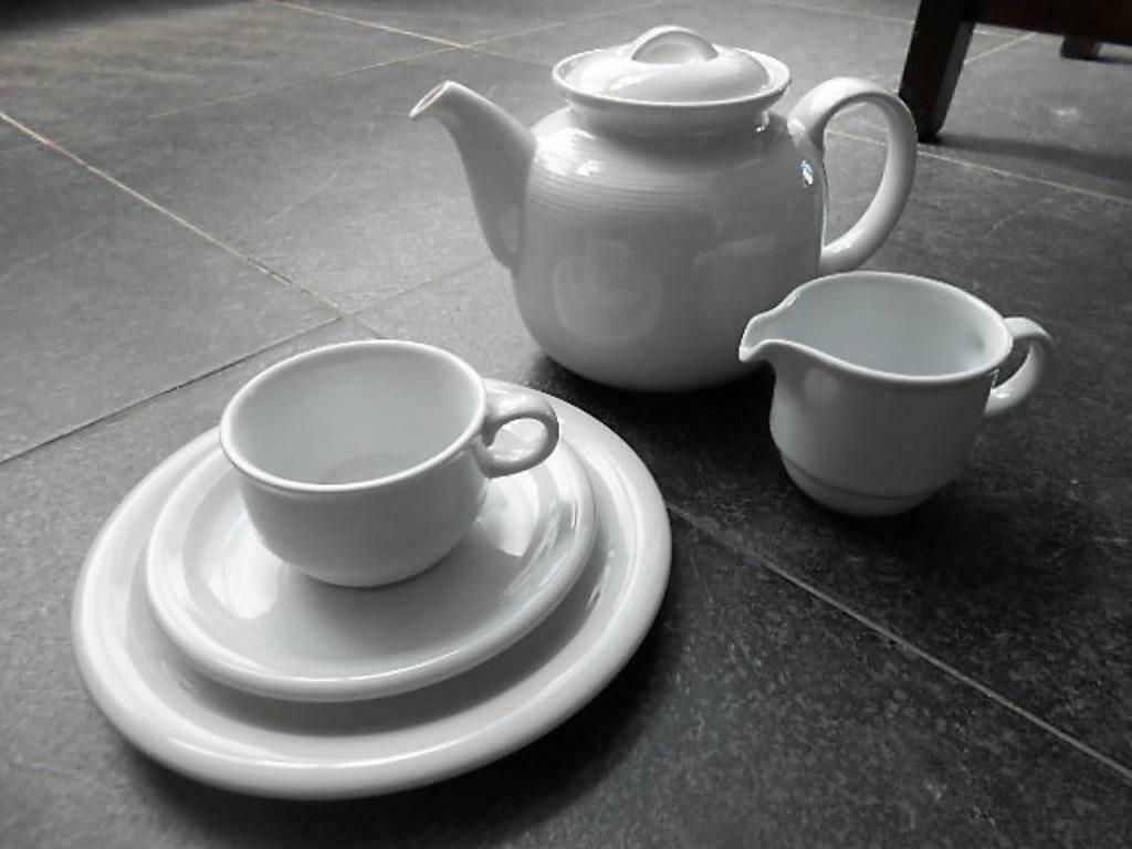 NIEUW SERVIES hotelporselein THOMAS !, Maison & Meubles, Cuisine | Vaisselle, Neuf, Service complet, Autres styles, Porcelaine