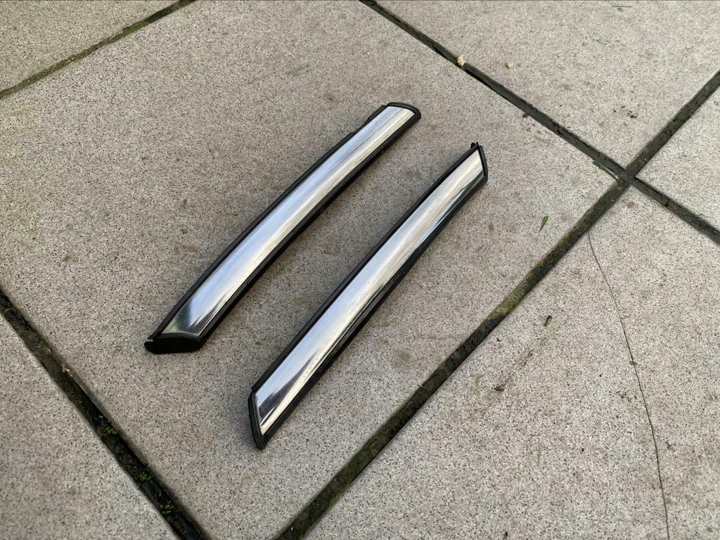 Enjoliveur chrome d’ailes avant MINI ONE COOPER S, Utilisé, Droite, Mini