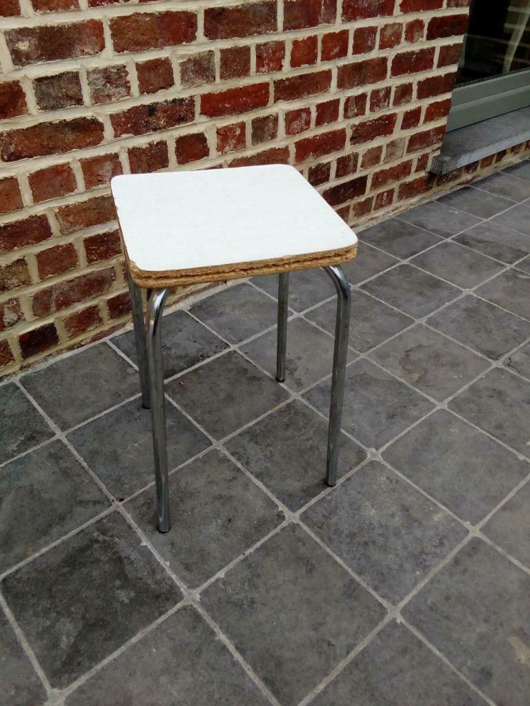 Tabouret formica années 70', Enlèvement