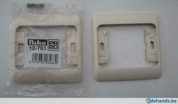 Niko afdekplaten , schakelaars, stopcontacten  PR20  crème, Neuf, Autres types