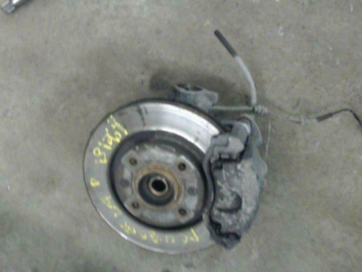 moyeu gauche  peugeot  207 diesel, Autos : Pièces & Accessoires, Freins & Transmission, Peugeot, Utilisé