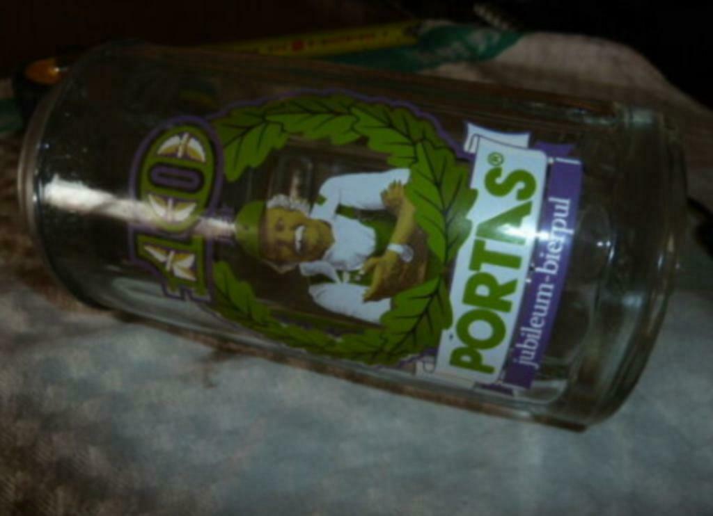 bier glas / pul PORTAS 10 jaar ; Jubileum - bierpul 0,5L, Collections, Verres & Petits Verres, Utilisé, Verre à bière, Enlèvement ou Envoi