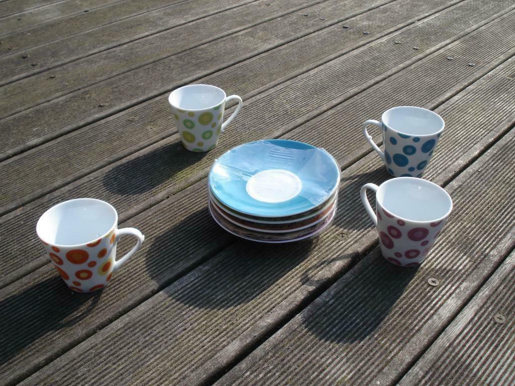 Modern mokka servies (nieuw), Ophalen of Verzenden, Nieuw, Overige stijlen, Kop(pen) en/of Schotel(s)