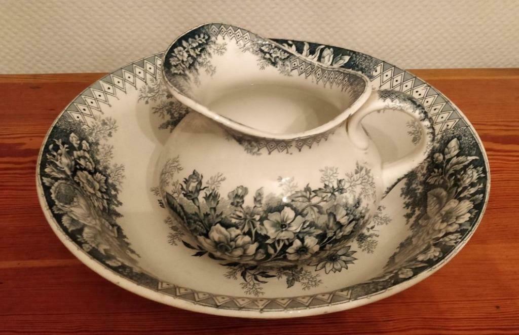 Ancien Ensemble salle de bain : broc, cuvette, porte savon, Enlèvement ou Envoi, Comme neuf, Bleu, Autres types