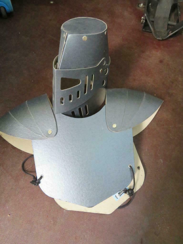 casque et armure de chevalier avec bouclier, Enlèvement ou Envoi, Comme neuf, Garçon ou Fille