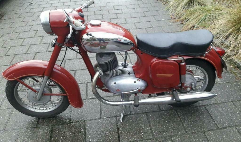 Gevraagd Tsjechische oldtimer motoren Jawa,Cz,Eso,Ogar,ect, Ophalen of Verzenden, Gebruikt
