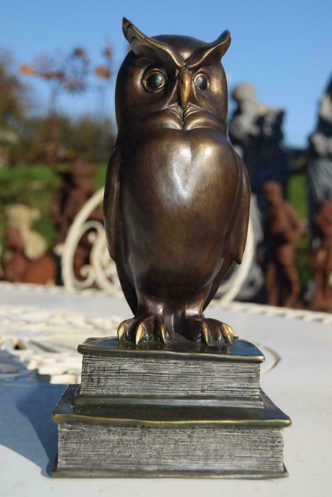Superbe hibou en bronze signé sur livres, Enlèvement ou Envoi, Bronze