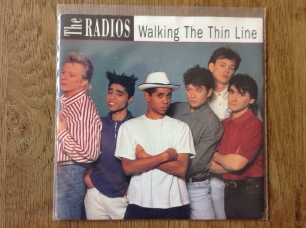 single the radios, Ophalen of Verzenden, 7 inch, Pop, Single