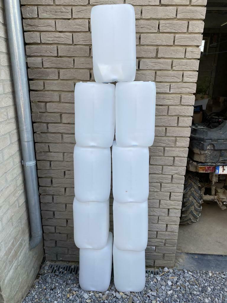 Bidon plastique vide 25 litres ayant contenu du savon, Caravanes & Camping, Comme neuf