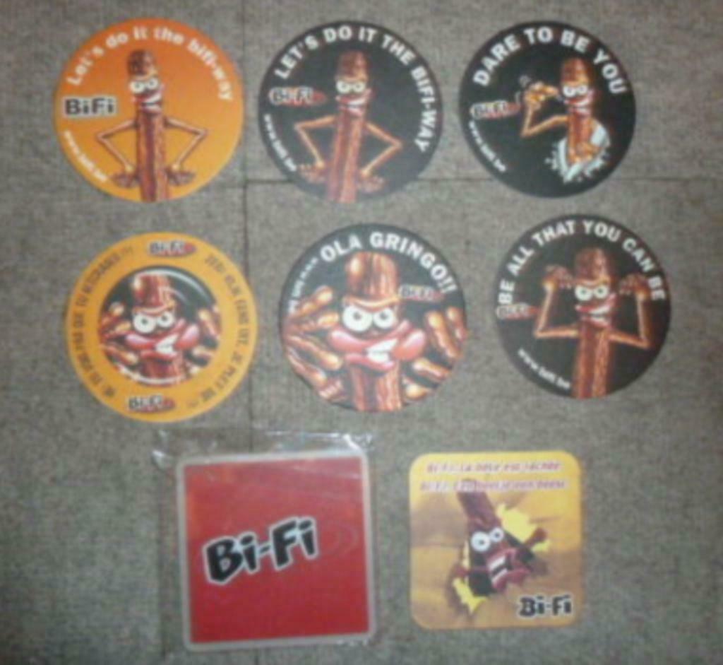 8 verschillende viltjes / onderleggers BI - FI ( worst ), Collections, Marques de bière, Utilisé, Sous-bock, Autres marques, Enlèvement ou Envoi