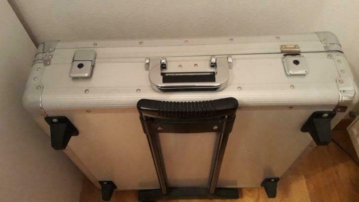 Valisette Reloop - Rangement de CD et de vinyls, Utilisé