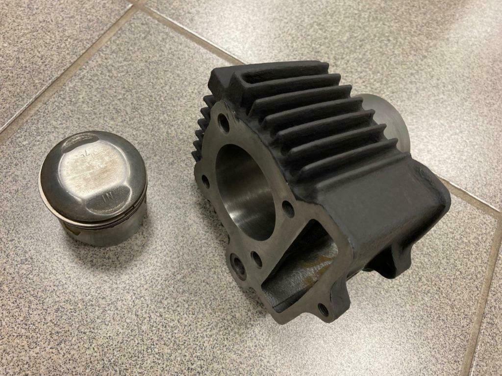 cylindre fonte 72 cm3 d’origine HONDA SS50, CD50, C50, DAX50, Motoren, Ophalen of Verzenden, Nieuw