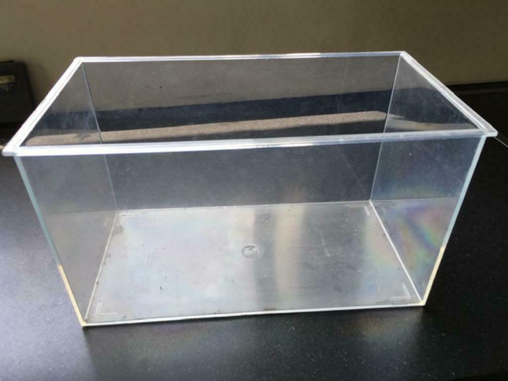 Plastiek aquarium, Ophalen, Gebruikt