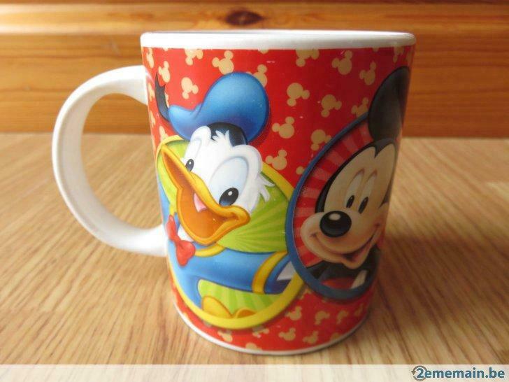 superbe mug tasse avec mickey minnie donald pluto de disney, Gebruikt, Kop(pen) en/of Schotel(s)