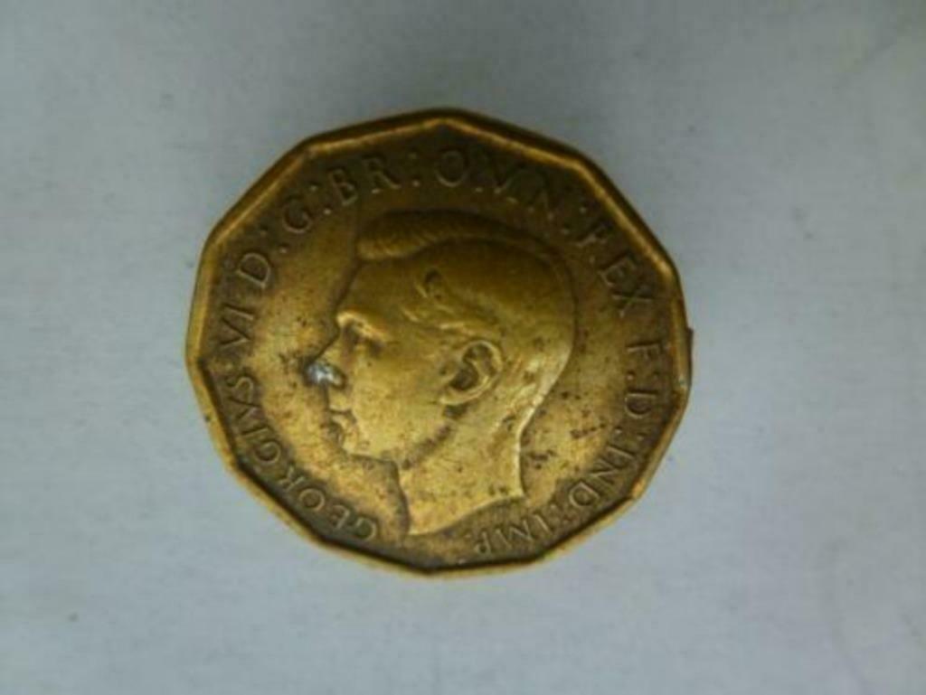 oude munt Georges VI 1949 er is een broche van gemaakt, Verzenden, Overige landen, Losse munt