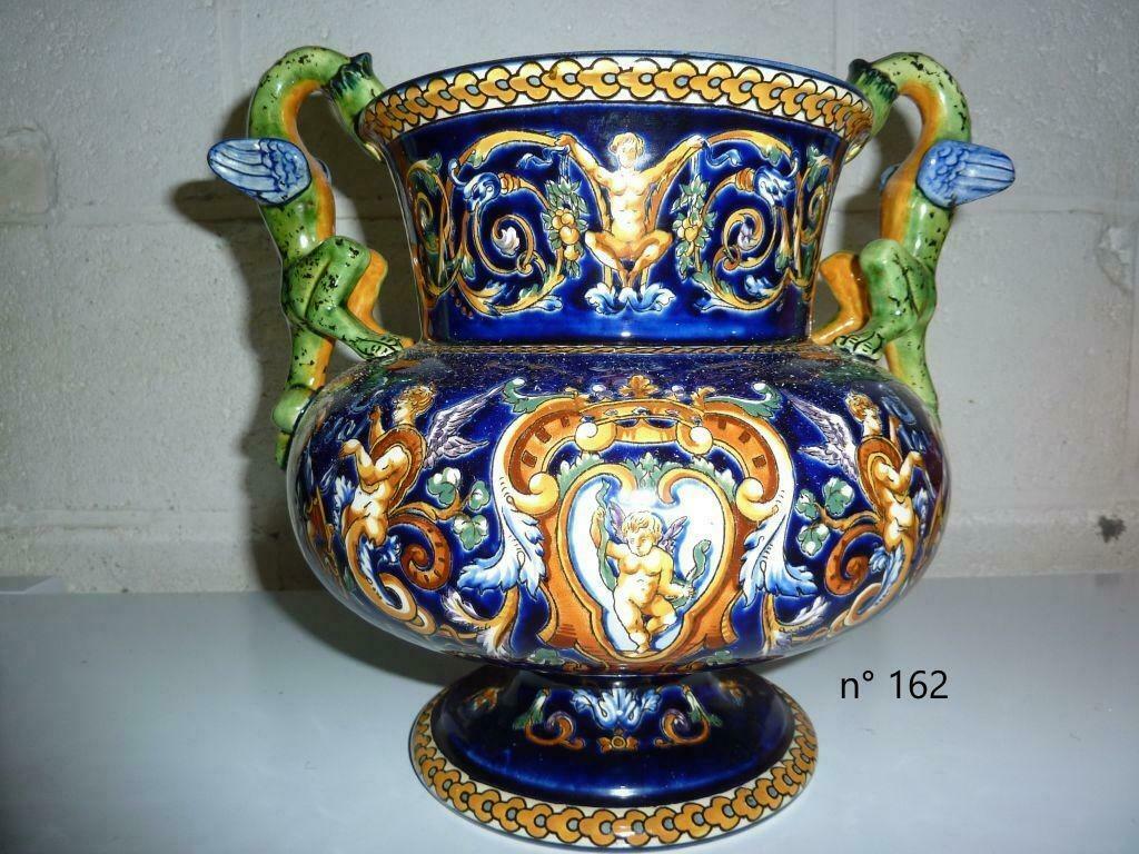 objets en faïence de GIEN, Enlèvement