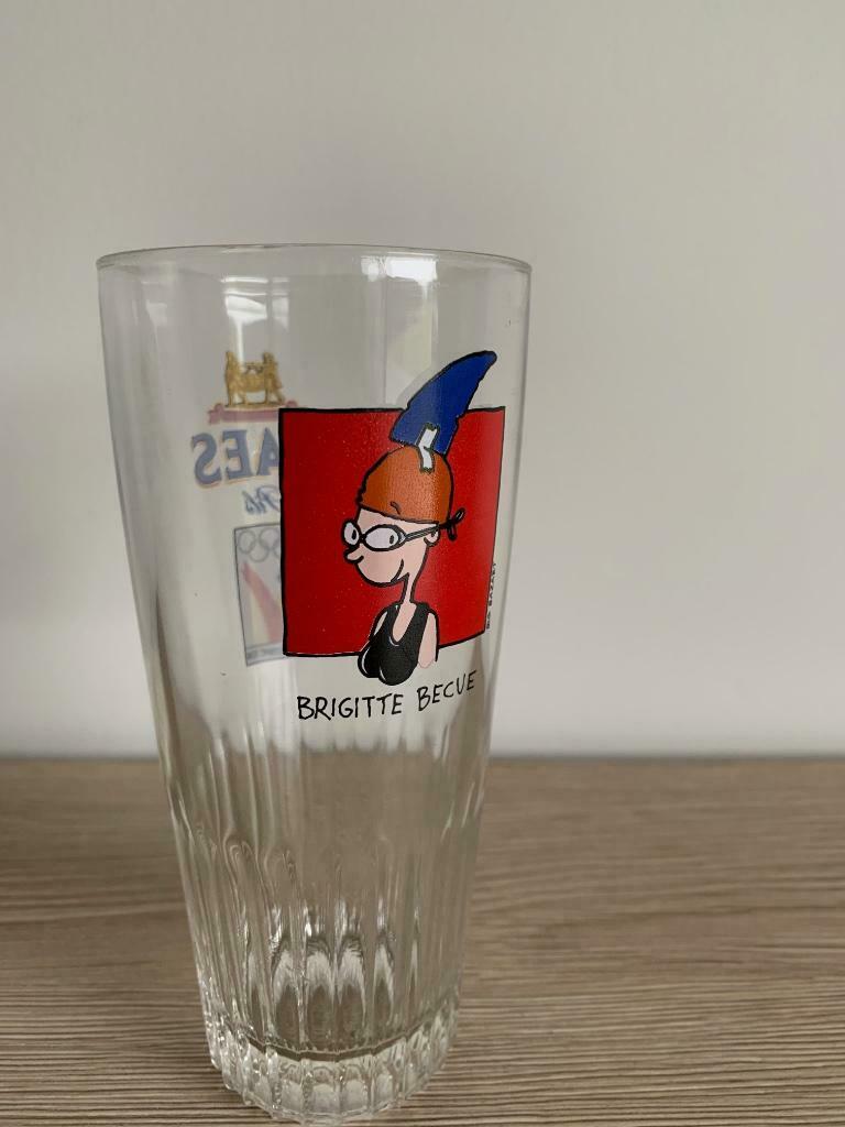 Bierglas Maes Pils - Brigitte Becue, Ophalen, Gebruikt, Glas of Glazen, Overige merken