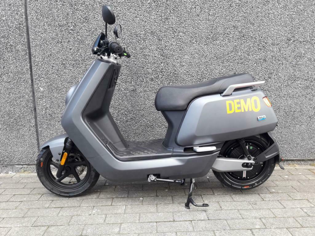 Niu NQi (elektrisch: 25 km/h of 45 km/h), Motoren, Scooter, Bedrijf, 11 kW of minder