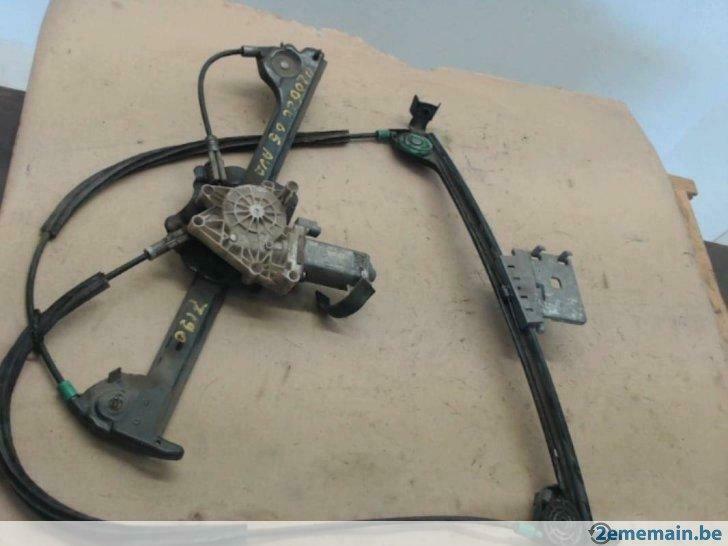 leve  vitre electrique  peugeot  206 cc droit, Autos : Pièces & Accessoires, Carrosserie & Tôlerie, Peugeot, Utilisé
