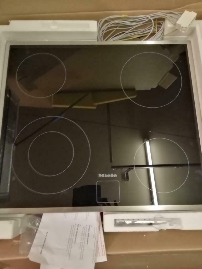 vitrokeramische kookplaat Miele KM6012, Neuf, 4 zones de cuisson, Enlèvement, Encastré