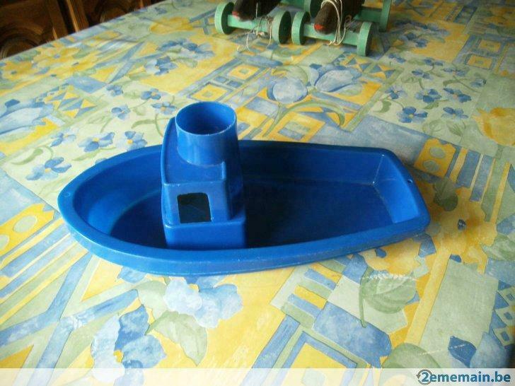 bateau  en plastique., Verzenden, Gebruikt