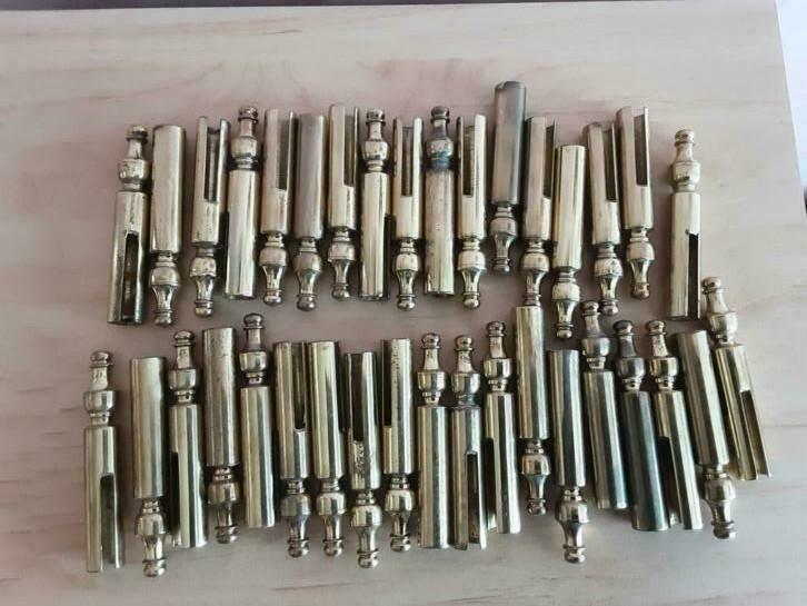 36 sierhulzen voor deurscharnieren, Ophalen, Gebruikt