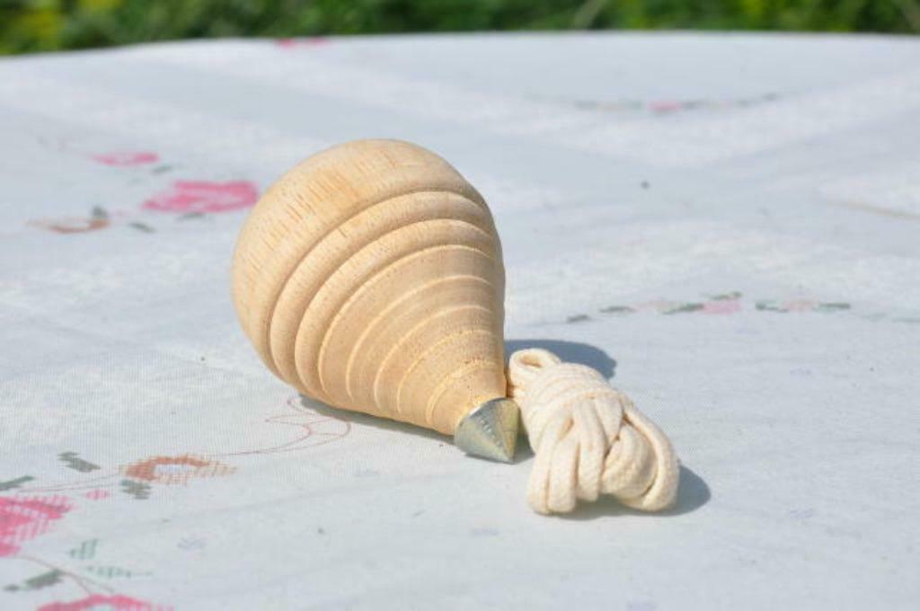 §  toupie en bois avec fil lanceur, Enlèvement ou Envoi, Neuf, Autres types