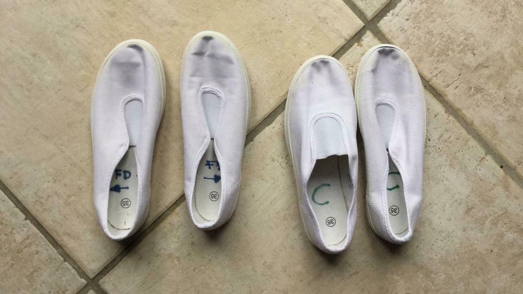 Pantoufles de gym P35, Comme neuf