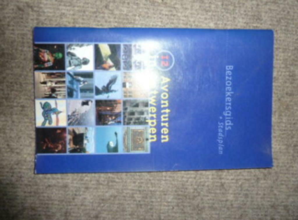 boek 12 AVONTUREN IN ANTWERPEN Bezoekersgids + stadsplan, Ophalen of Verzenden, Reisgids of -boek, Benelux, Gelezen