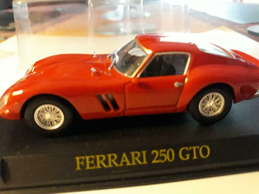 8 MINIATUUR FERRARI MINT IN DOOS, Ophalen, Nieuw, Auto