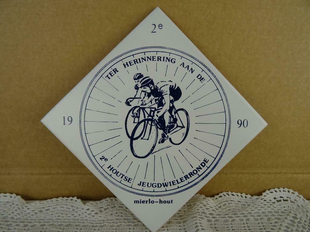 Tuile de souvenir Tuile 2e tour cycliste Houtse Jeunes curio, Enlèvement ou Envoi