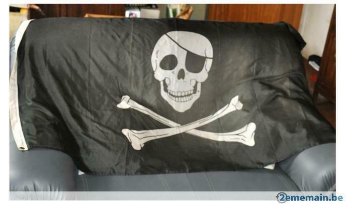§ grand drapeau biker tete de mort, Ophalen of Verzenden, Zo goed als nieuw