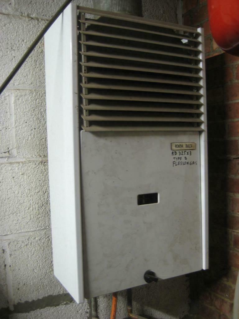 GEVRAAGD: oudere boiler Renova Bulex voor onderdelen, Doe-het-zelf en Bouw, Ophalen of Verzenden, Gebruikt, Aardgas, Geiser