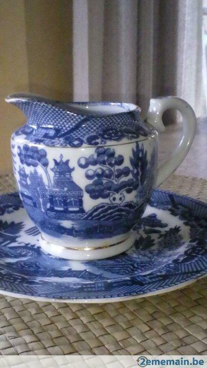 cruche lait chinoise, Maison & Meubles, Cuisine | Vaisselle, Enlèvement ou Envoi, Utilisé, Autres styles, Assiettes(s)