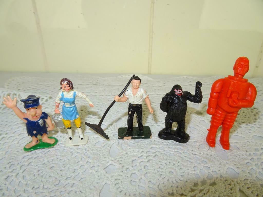 Miniature King Kong Flintstones etc Vintage collectables wow, Enlèvement ou Envoi, Autres types