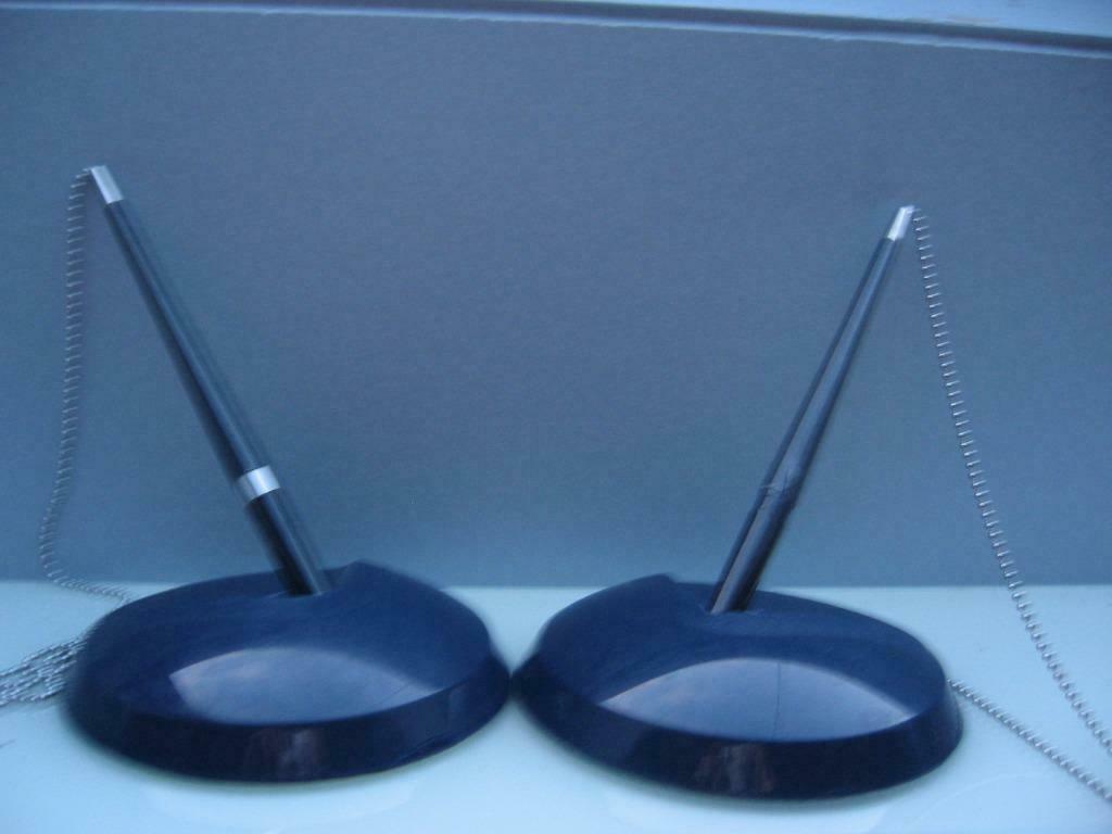 2 portes-bics à cartouches réutilisables et, donc,, Enlèvement ou Envoi, Comme neuf