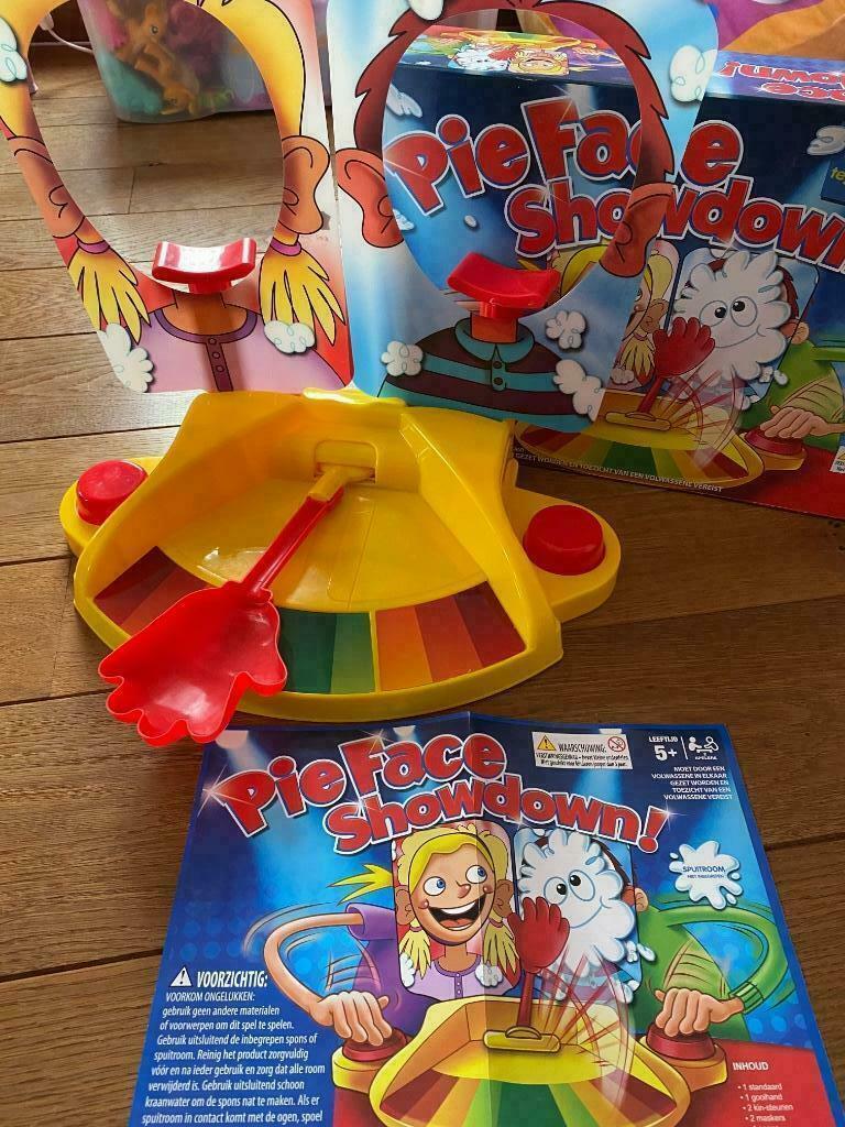 Gooi met taart spel, Ophalen, Zo goed als nieuw, Jongen of Meisje