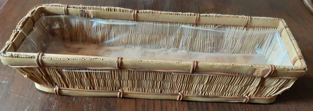 Echange ou vend petite jardinière en rotin,... 34x11x7cm, Moins de 30 cm, Enlèvement ou Envoi, Utilisé, Rectangulaire