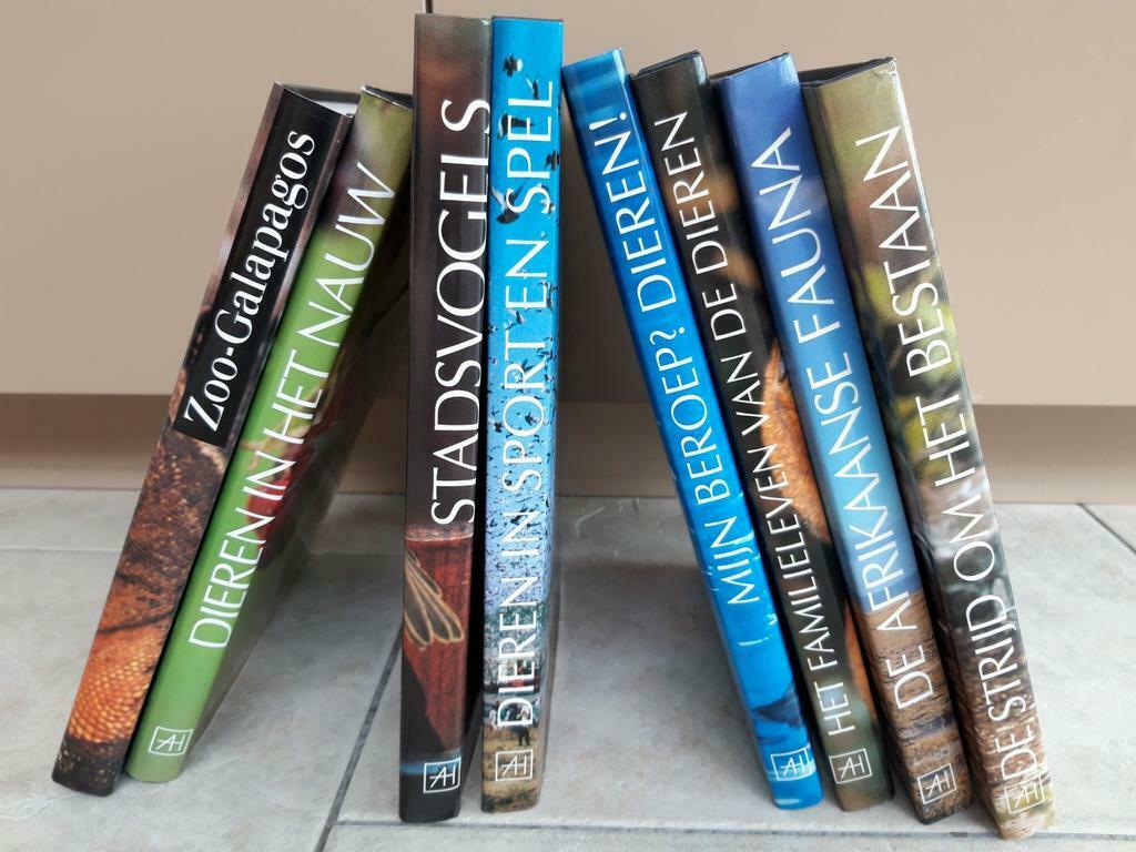 8 boeken over Dieren (Afrikaanse dieren, vogels,&veel meer), Boeken, Ophalen of Verzenden, Zo goed als nieuw, Vogels