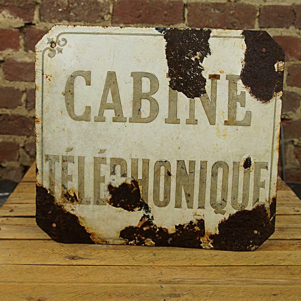 Bord  cabine téléphonique 2019102, Enlèvement