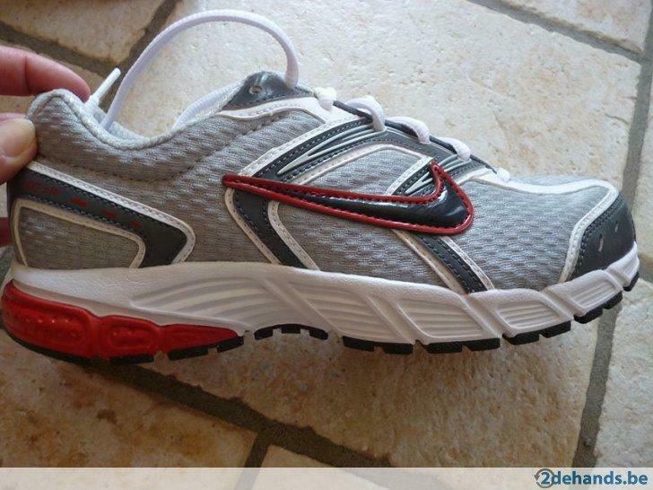 nieuwe nike air schoenen maat 38,5, Kleding | Dames, Schoenen, Ophalen, Nieuw, Sportschoenen
