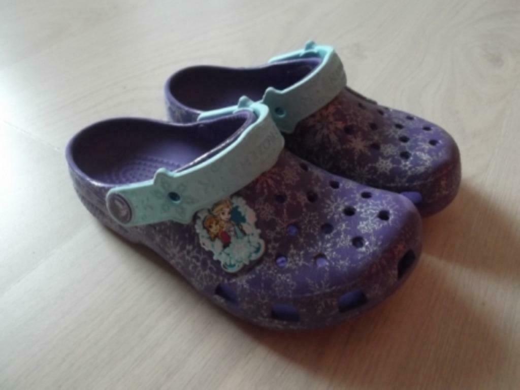 Crocs Frozen maat 29-31 - C12-13, Enfants & Bébés, Vêtements enfant | Chaussures & Chaussettes, Crocs, Enlèvement ou Envoi, Utilisé