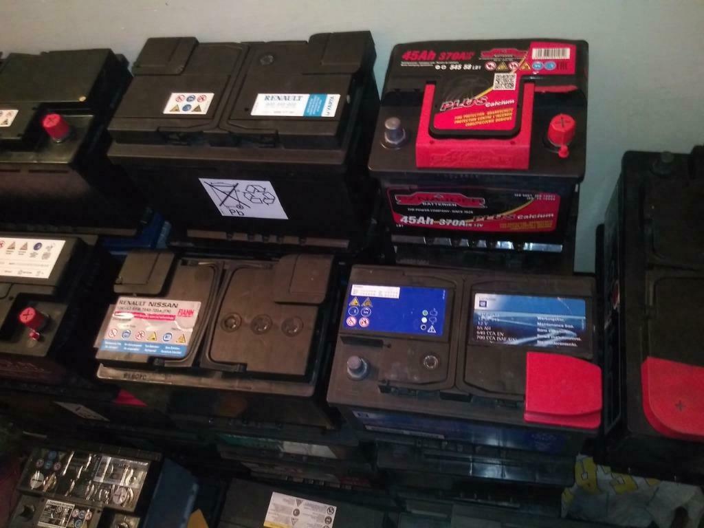 Batteries 12v,35Ah,50Ah,60Ah,70Ah,75Ah,80Ah,90Ah,95Ah,110Ah, Enlèvement, Utilisé, BMW