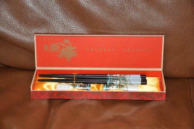 coffret paire de baguette avec support pour 2 personnes, Enlèvement ou Envoi, Neuf, Bois